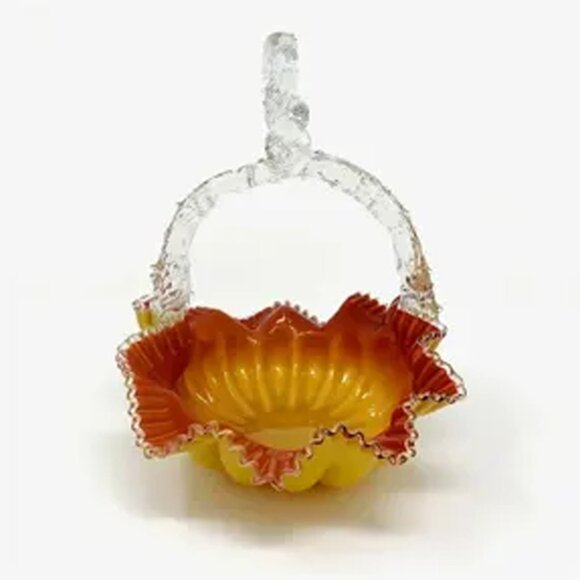 Persimmon Hand Blown Art Glass Basket With Thorn Handel - Picture 5 of 9
